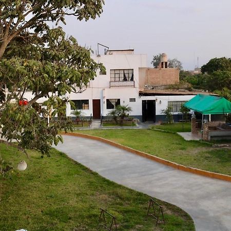 Los Naturales Huaral Eksteriør billede